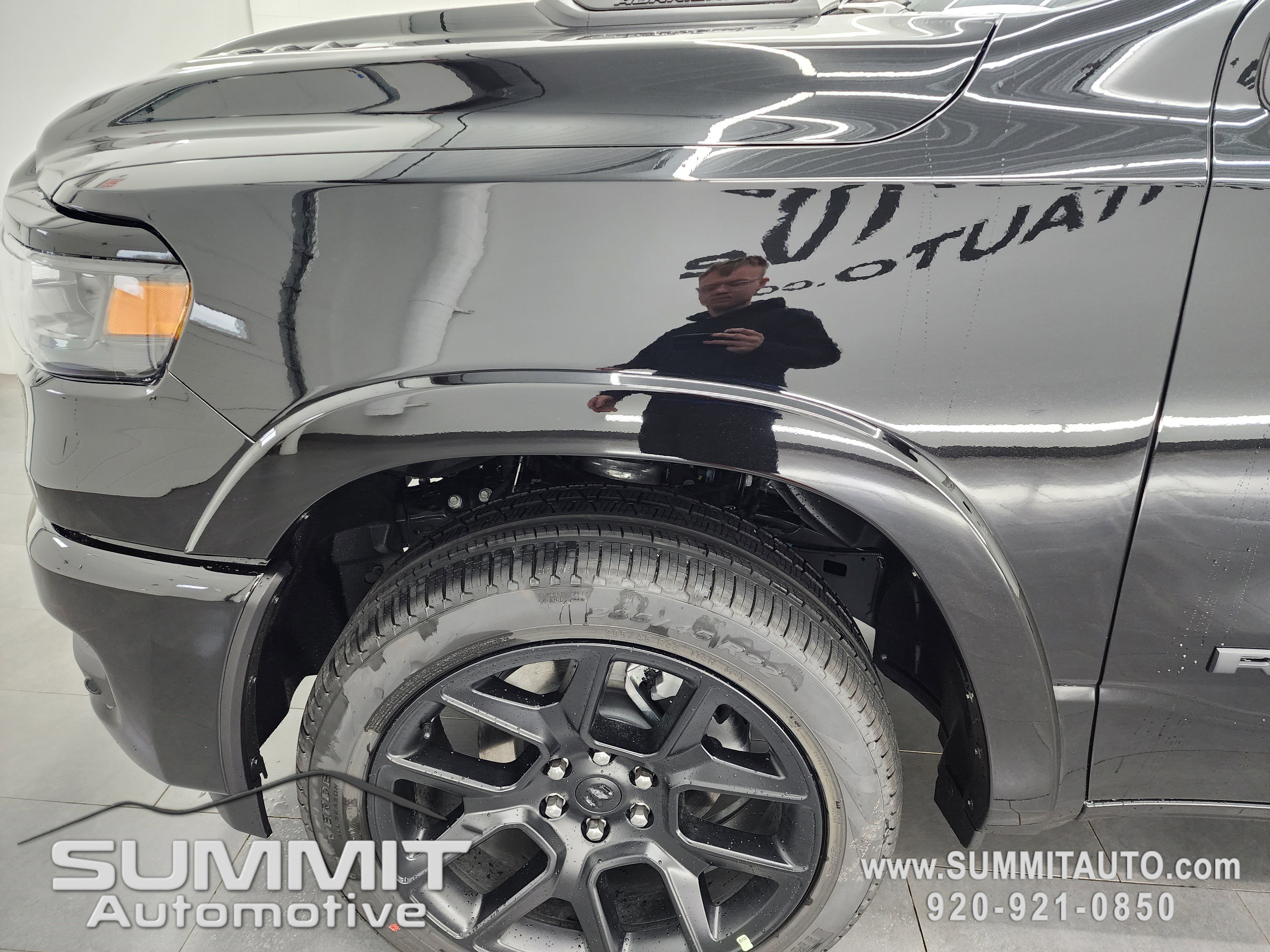 New 2026 RAM 1500 Laramie w/ Night Edition image 39