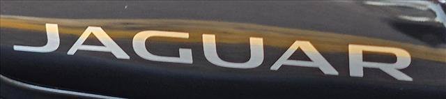 Used 2014 Jaguar XJ R RWD image 17