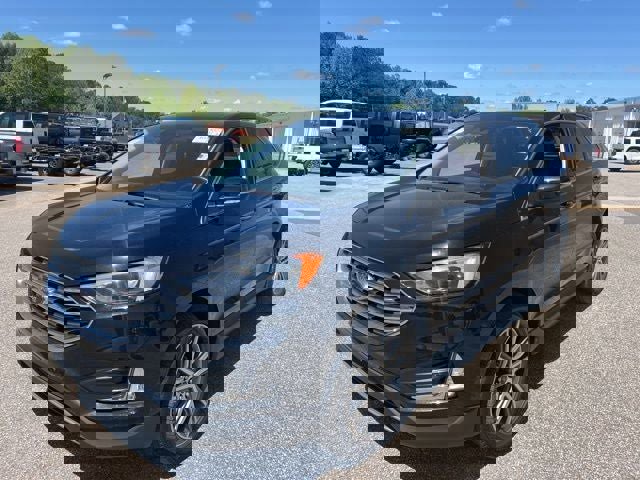 Used 2022 Ford Edge Titanium w/ Class II Trailer Tow Package AWD/4WD image 1