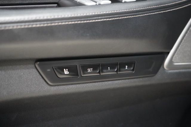 Used 2020 BMW 745e xDrive image 21