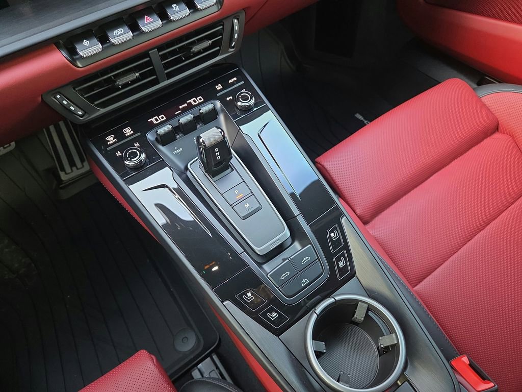 Certified 2025 Porsche 911 Carrera GTS image 15