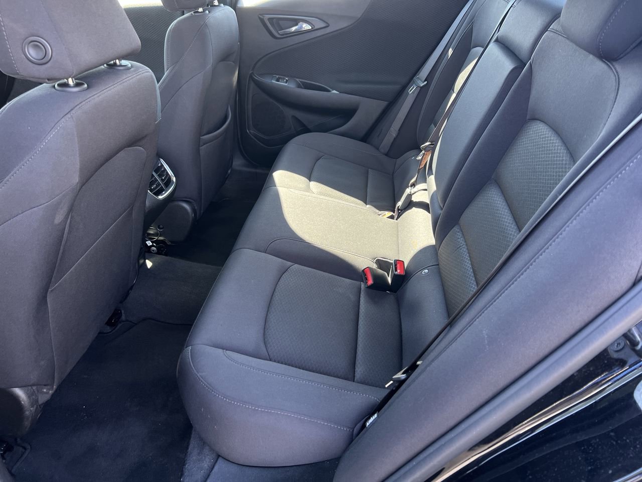 Used 2023 Chevrolet Malibu LT image 32