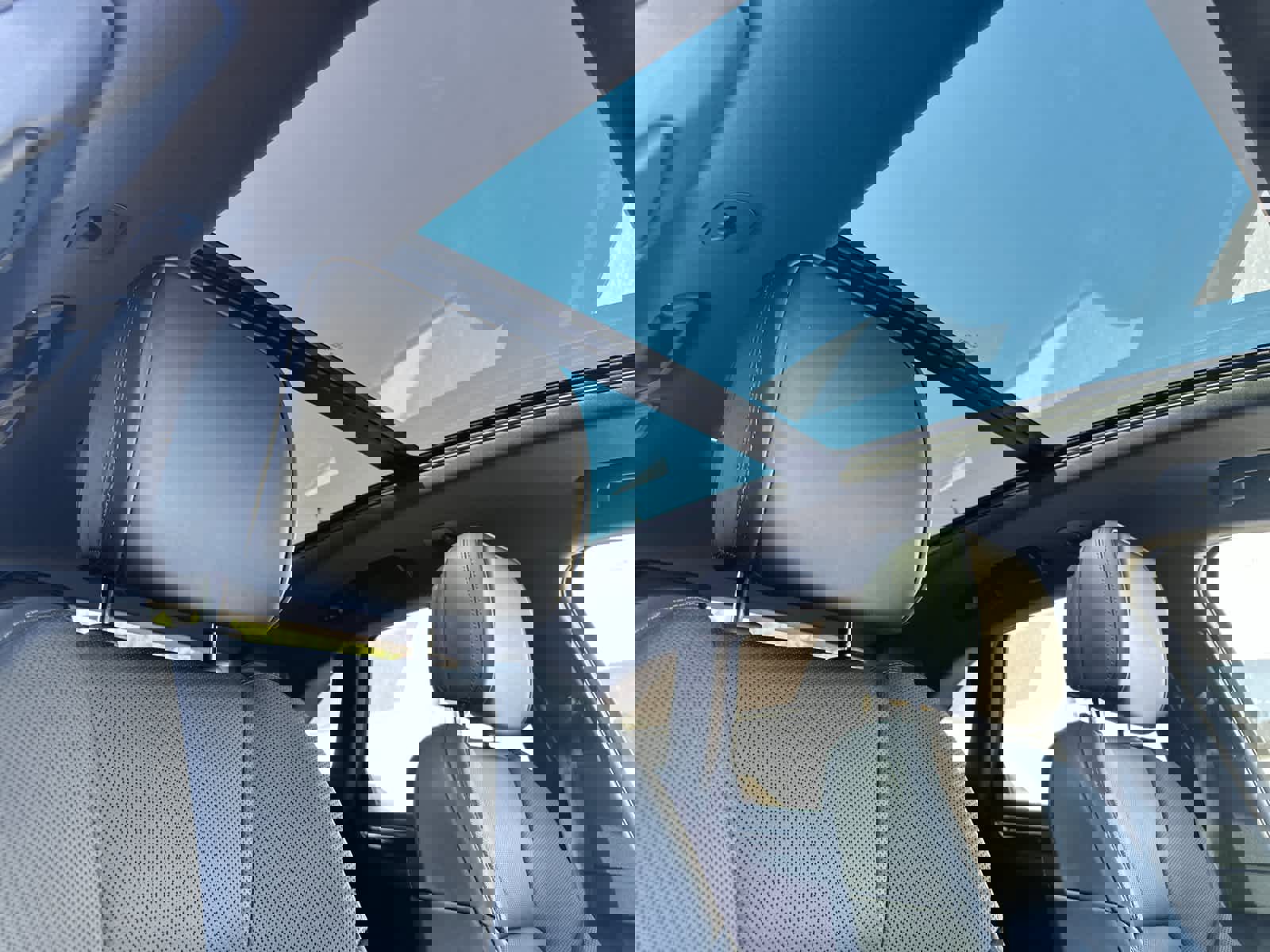 New 2026 Porsche Macan S image 18