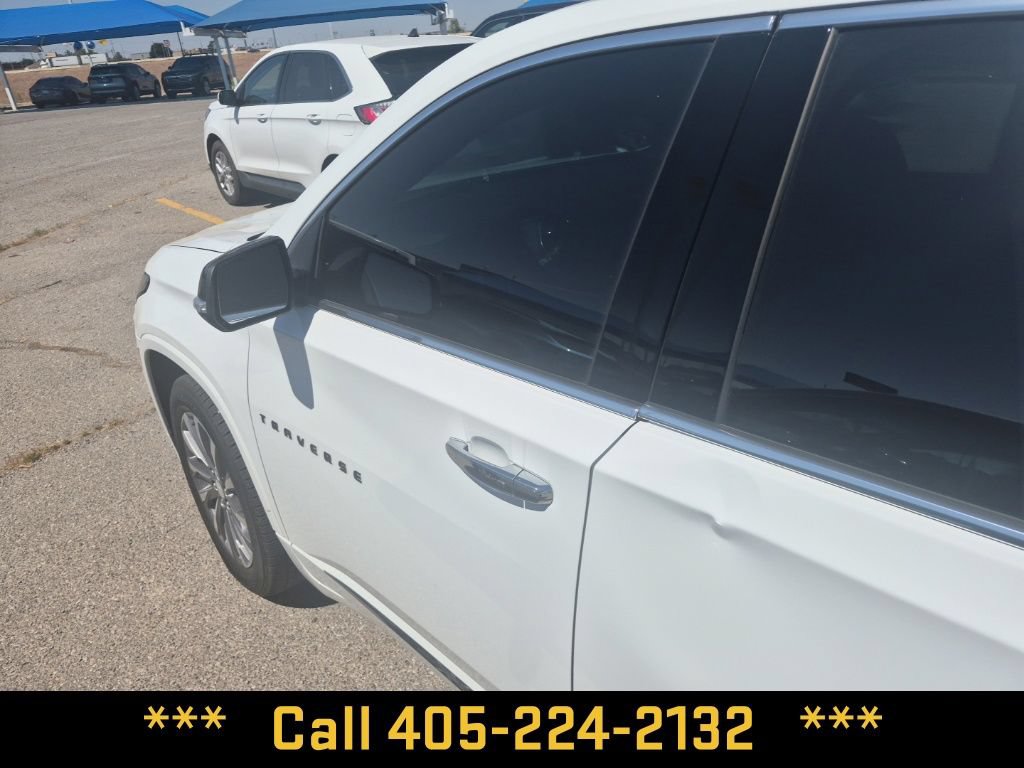 Used 2022 Chevrolet Traverse Premier w/ LPO, Blackout Package FWD image 10