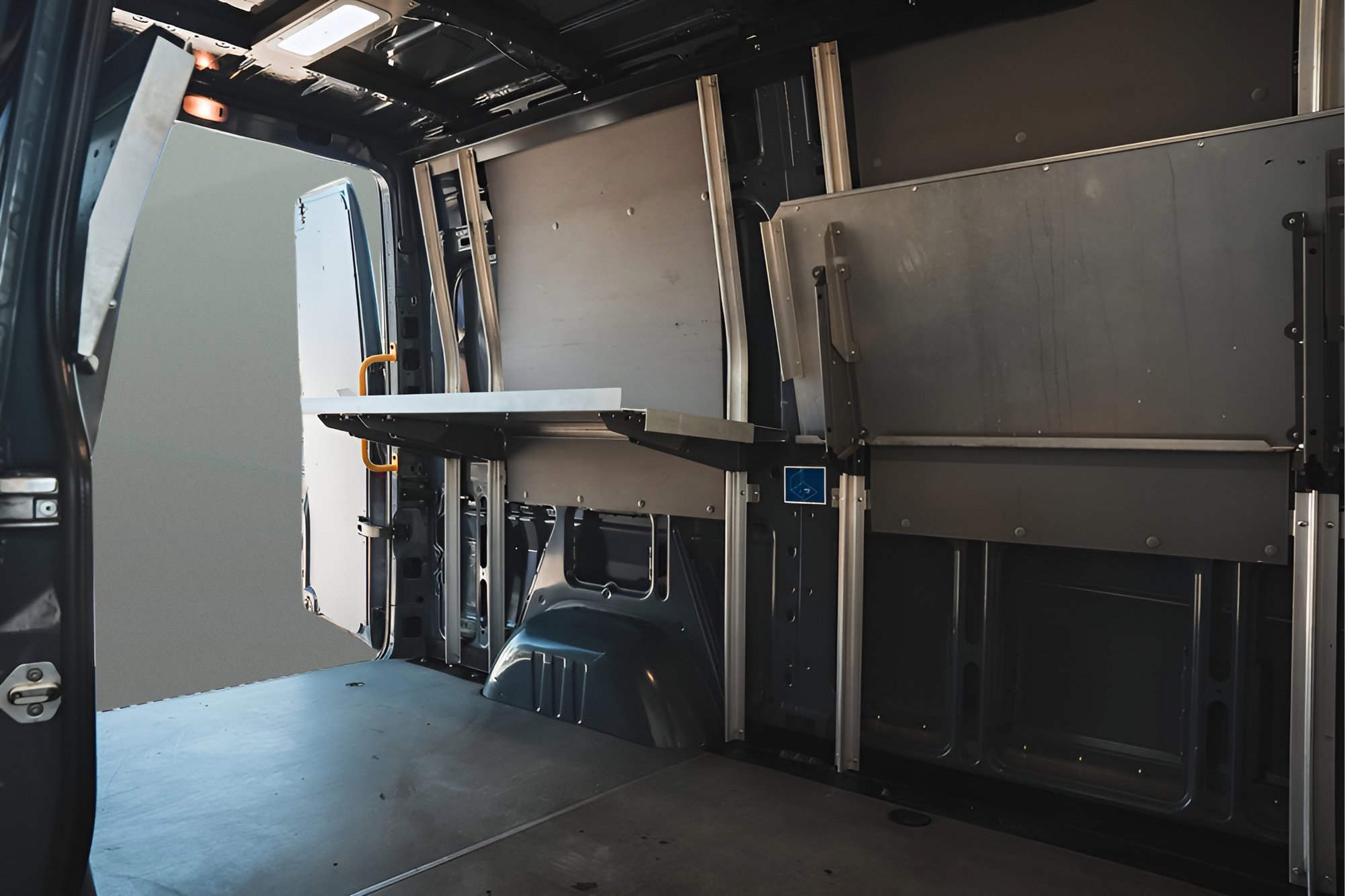 Used 2018 Mercedes-Benz Sprinter 2500 image 10