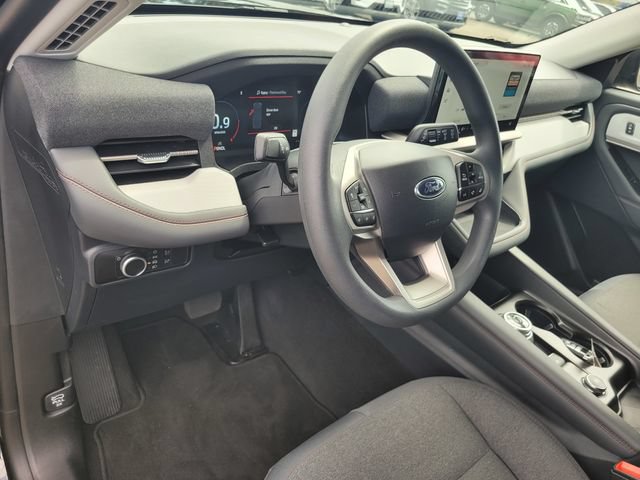 Used 2026 Ford Explorer Active RWD image 9