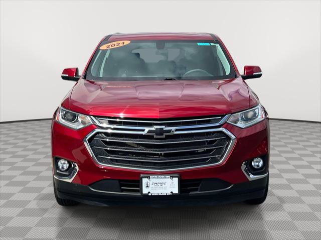 Used 2021 Chevrolet Traverse LT image 2