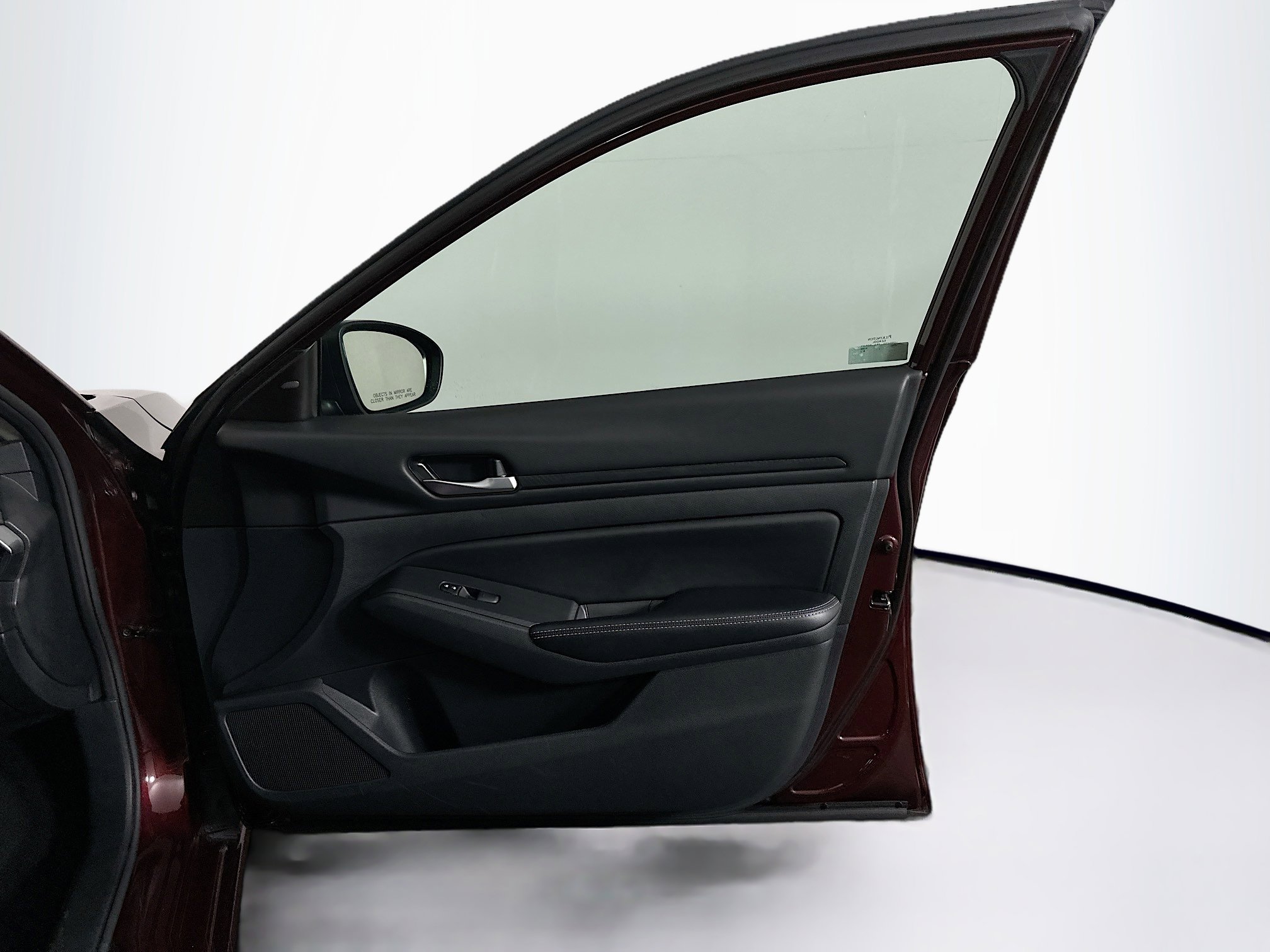 Used 2025 Nissan Altima 2.5 SV image 29