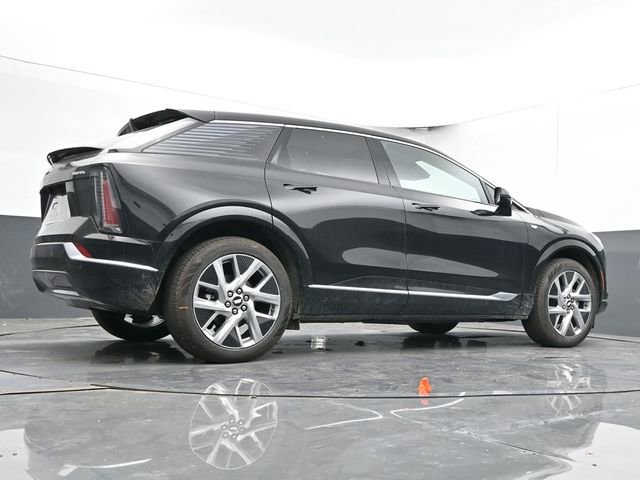 New 2025 Cadillac Optiq Luxury 1 w/ LPO, Floor Liner Package image 40