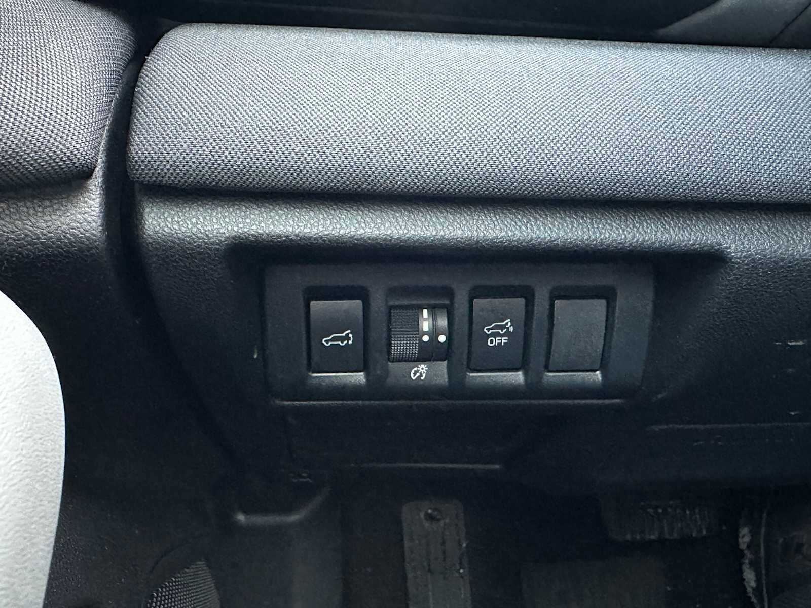 Used 2024 Subaru Outback Premium image 30