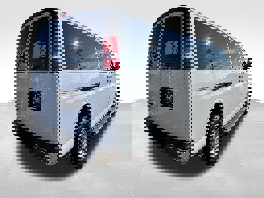 Used 2023 Chevrolet Express 3500 LT w/ LT Preferred Equipment Group image 6