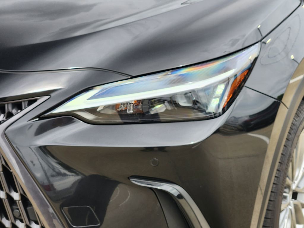 Used 2025 Lexus NX 350 AWD w/ Premium Package image 9