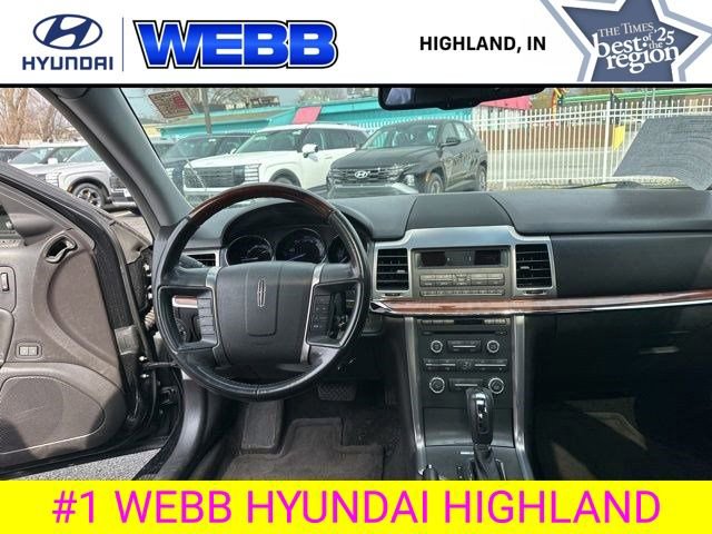 Used 2011 Lincoln MKZ image 28