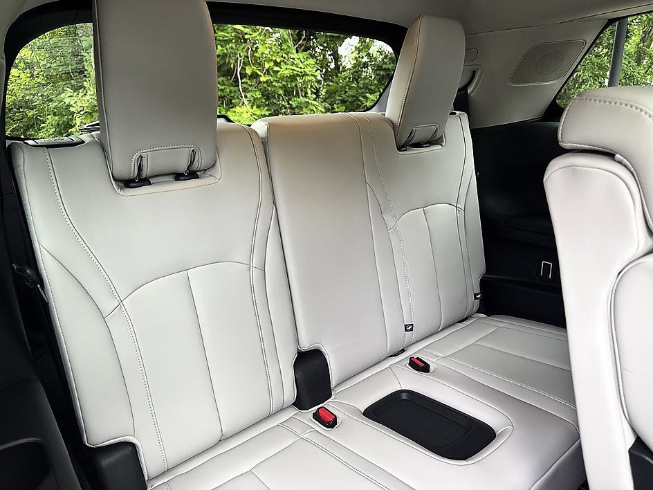 New 2027 INFINITI QX60 Luxe w/ Cargo Package AWD/4WD image 23