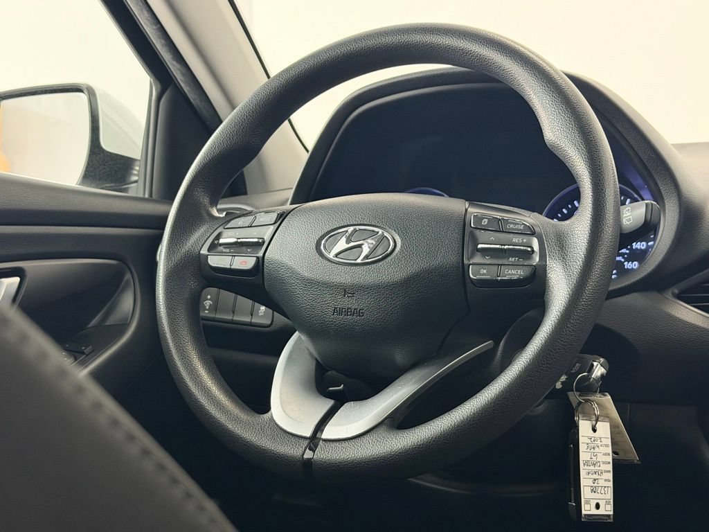 Used 2020 Hyundai Elantra GT FWD image 11