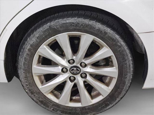 Used 2019 Toyota Camry LE FWD image 6