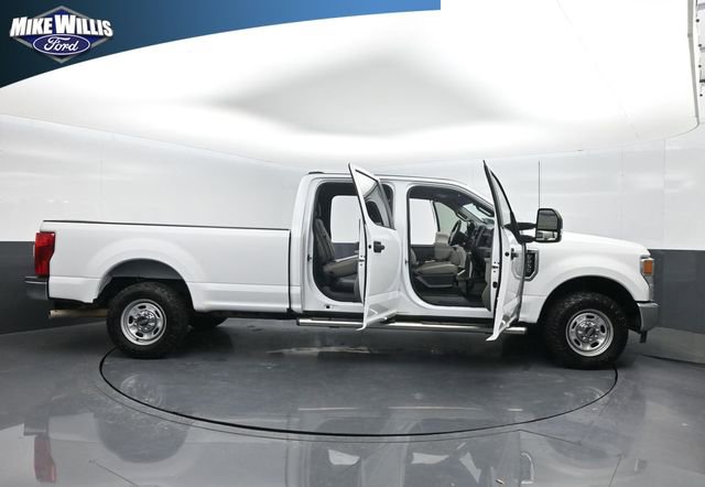 Certified 2022 Ford F250 XL w/ Power Equipment Group image 27