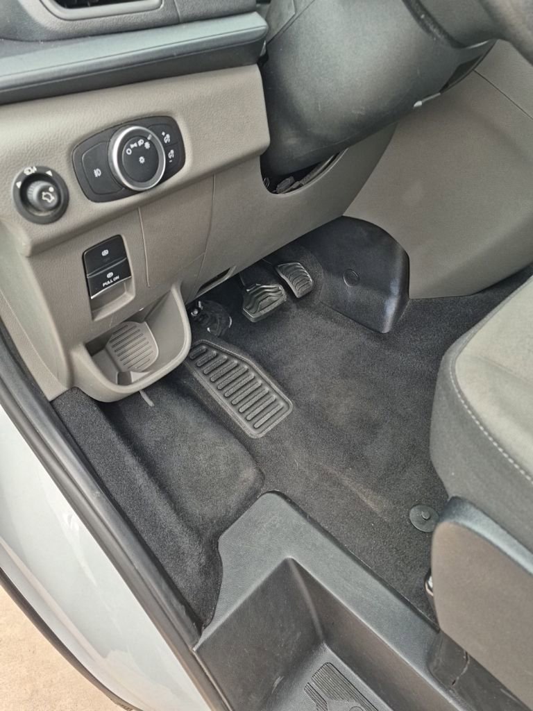 Used 2023 Ford Transit 350 XLT RWD image 17
