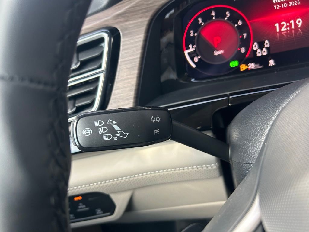 New 2026 Volkswagen Atlas SEL Premium R-Line image 23