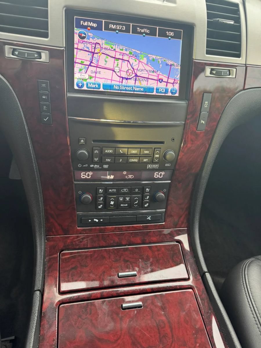 Used 2013 Cadillac Escalade ESV Premium AWD/4WD image 27
