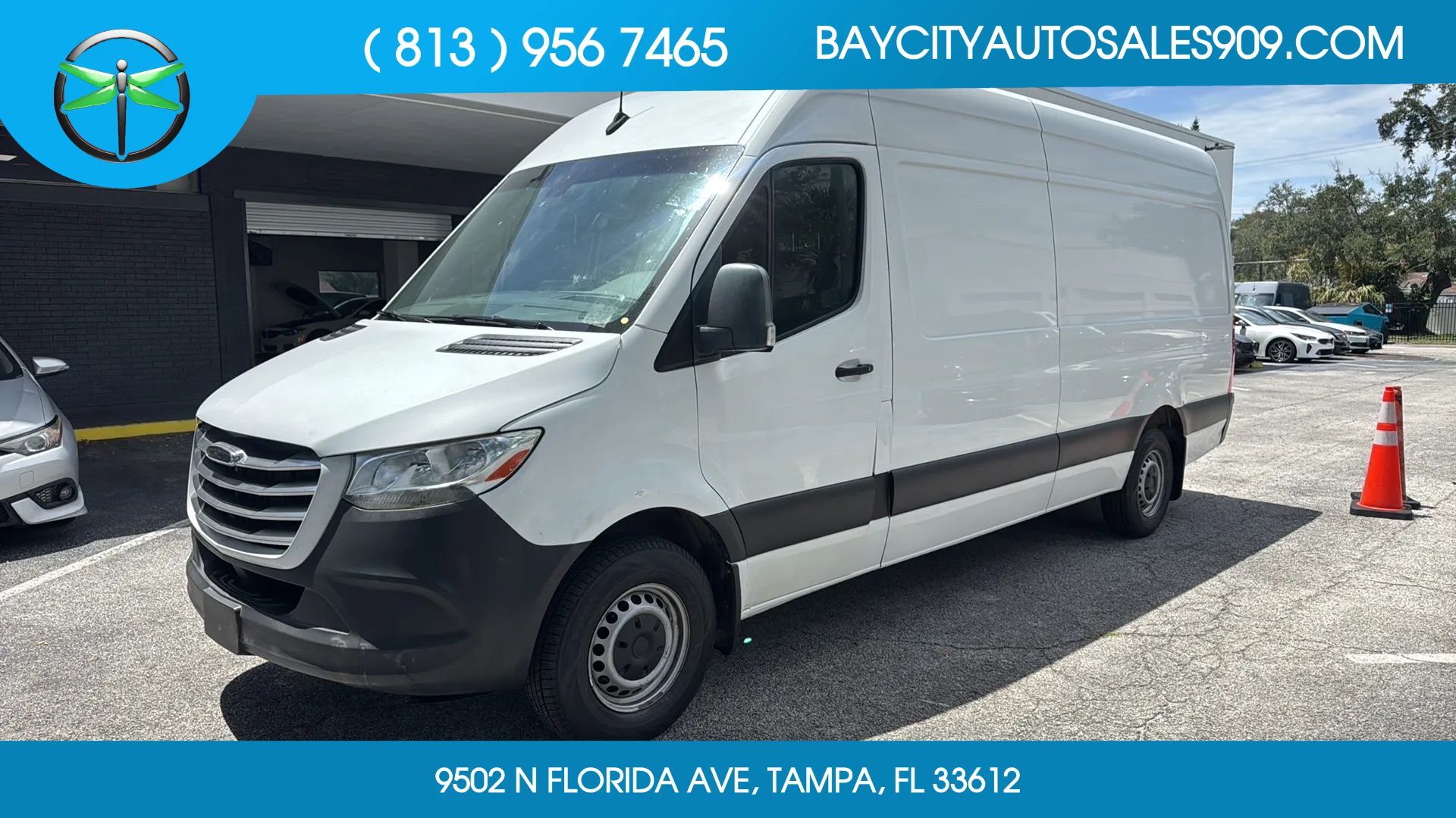 Used 2021 Freightliner Sprinter 2500 RWD image 1