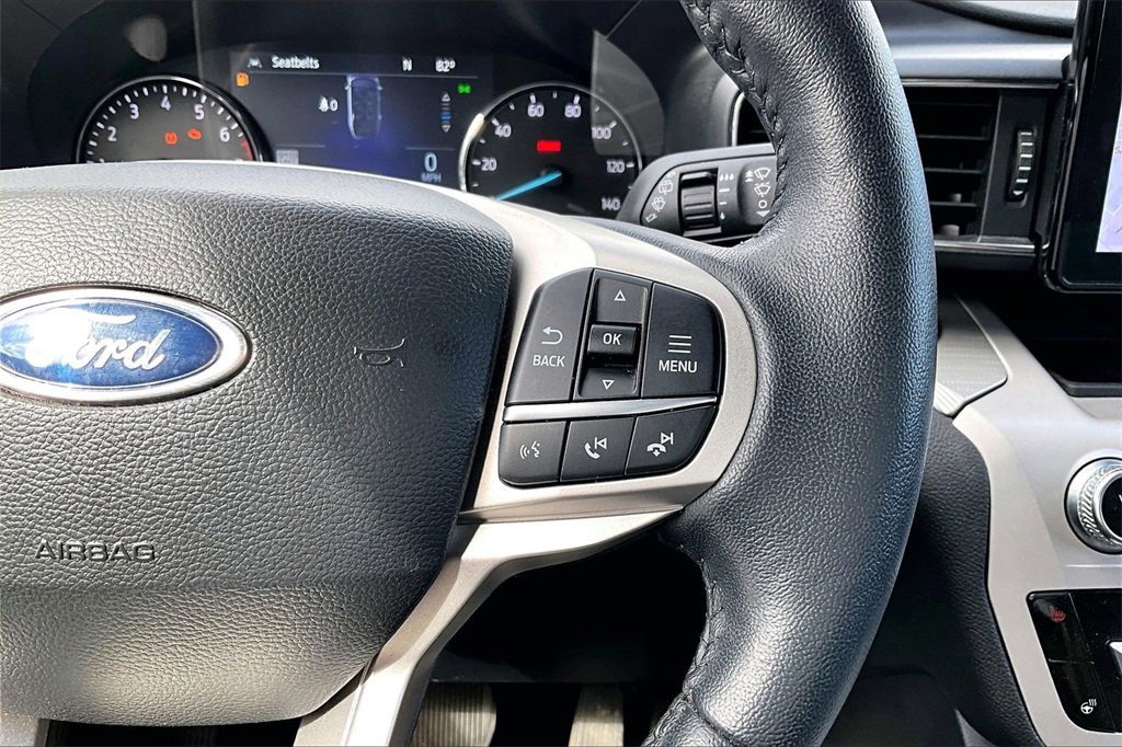 Used 2023 Ford Explorer XLT w/ Equipment Group 202A image 14