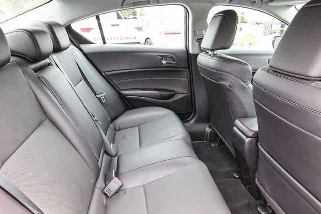 Used 2017 Acura ILX FWD image 20