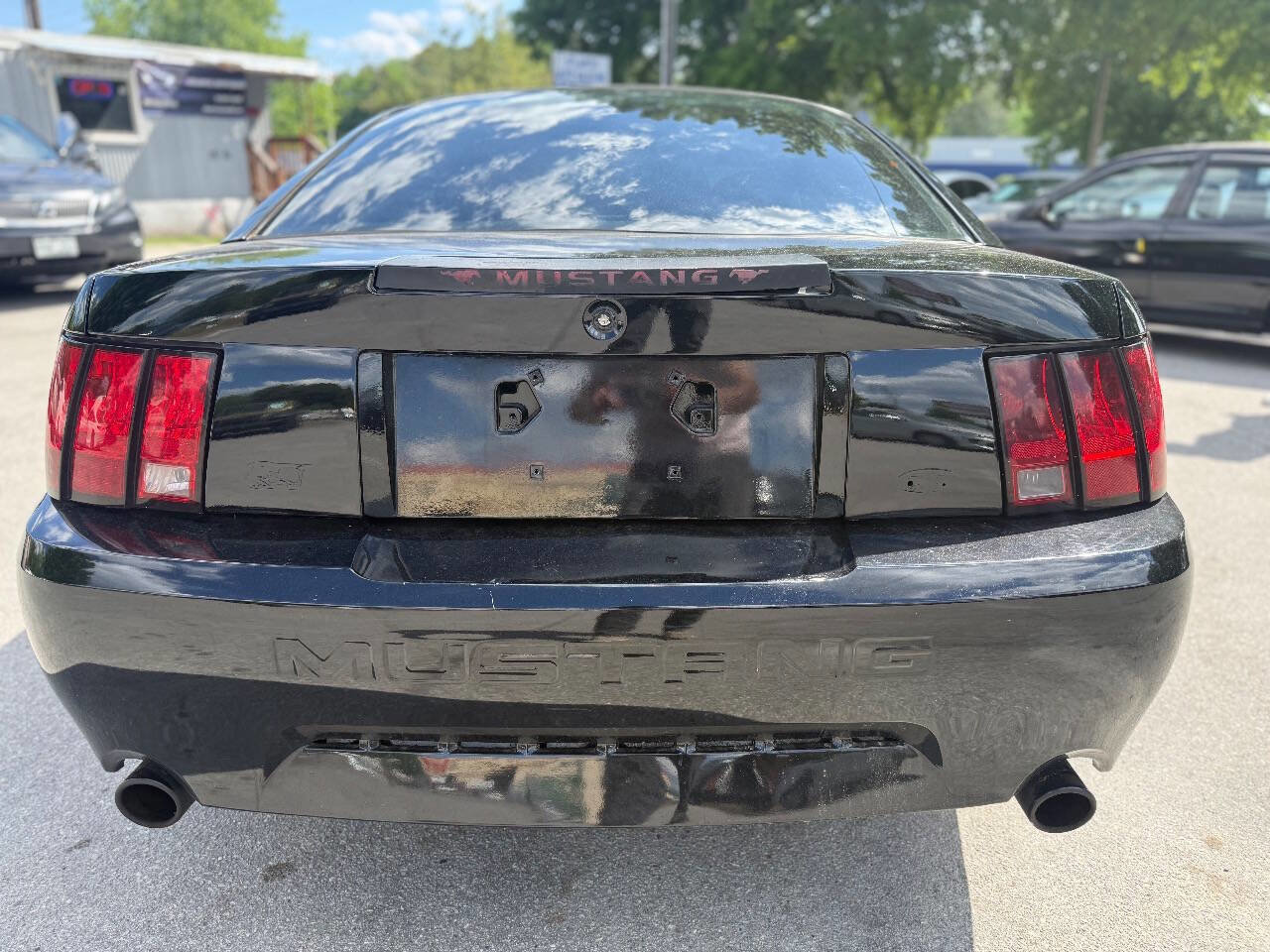 Used 2004 Ford Mustang GT RWD image 5
