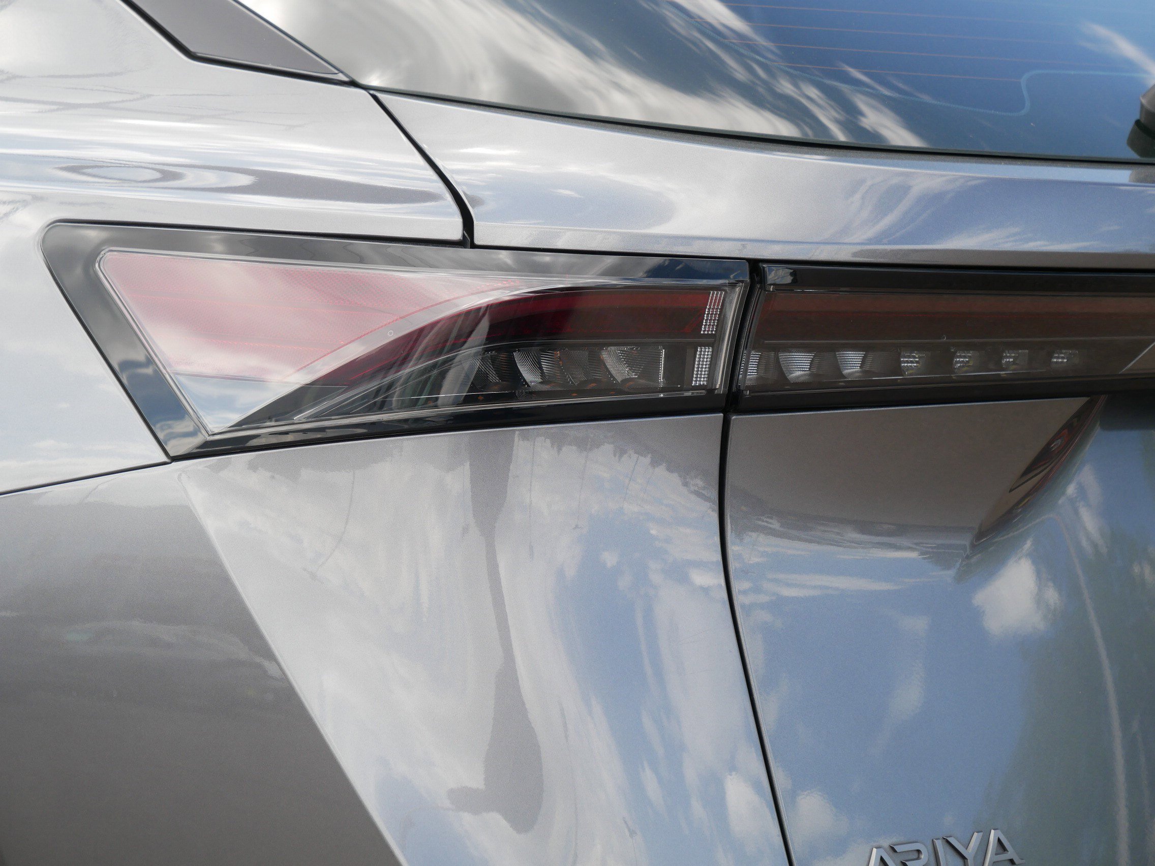 Certified 2023 Nissan Ariya AWD image 17