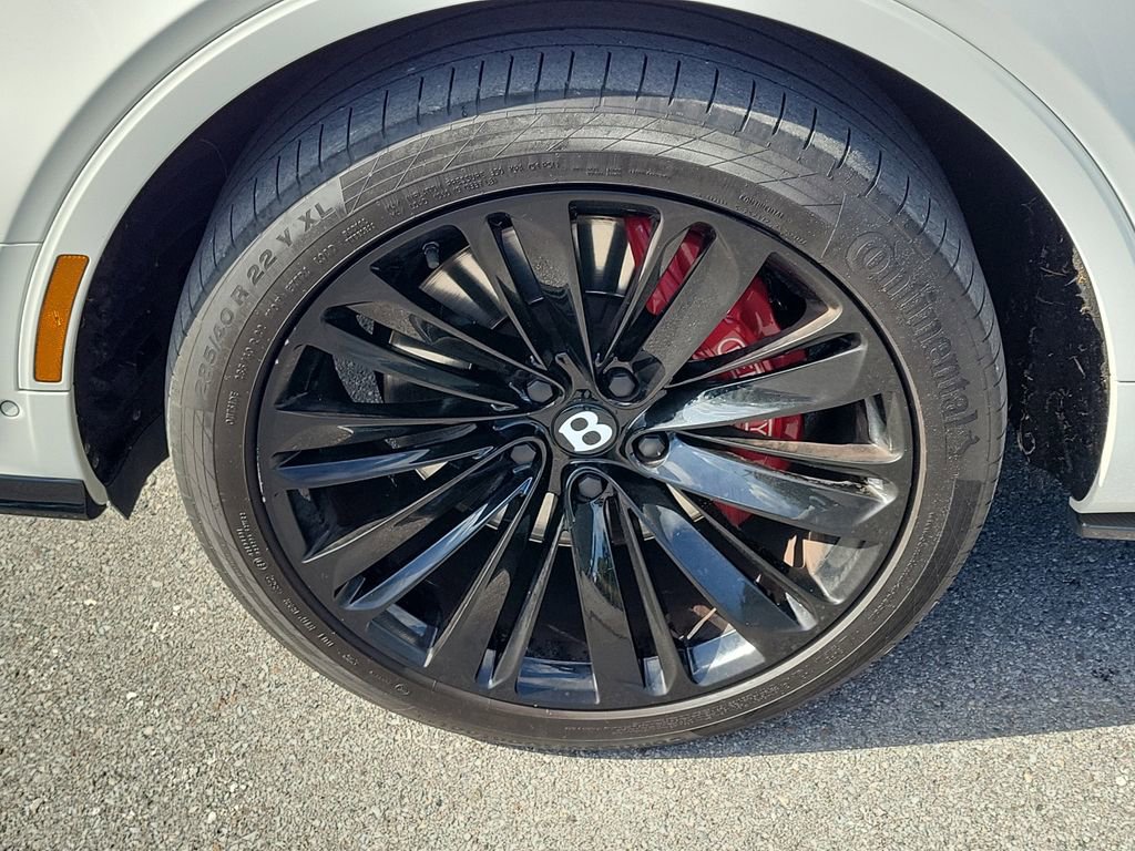 Used 2021 Bentley Bentayga Speed image 12