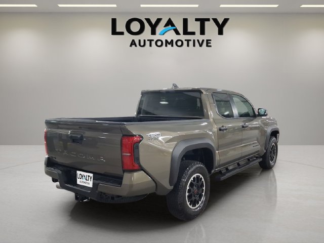 Used 2026 Toyota Tacoma TRD Off-Road AWD/4WD image 5