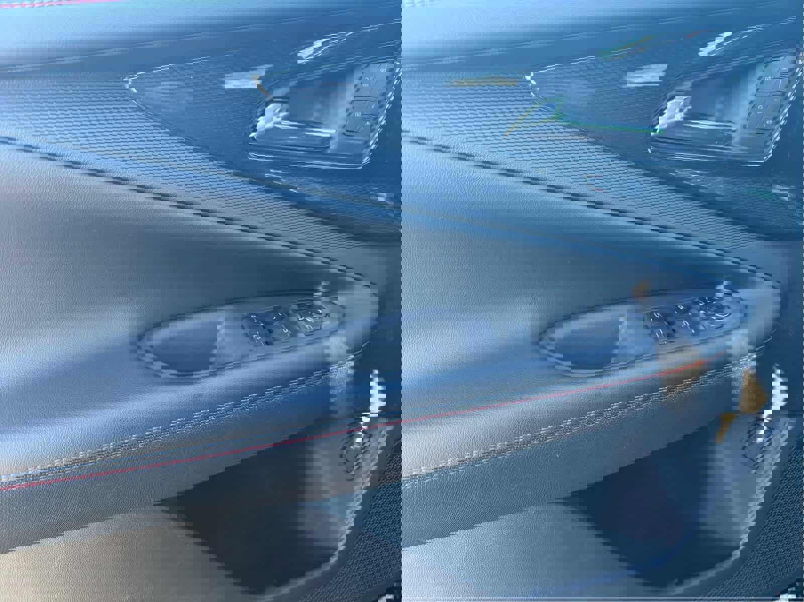 Used 2024 Chevrolet Blazer EV RS image 9