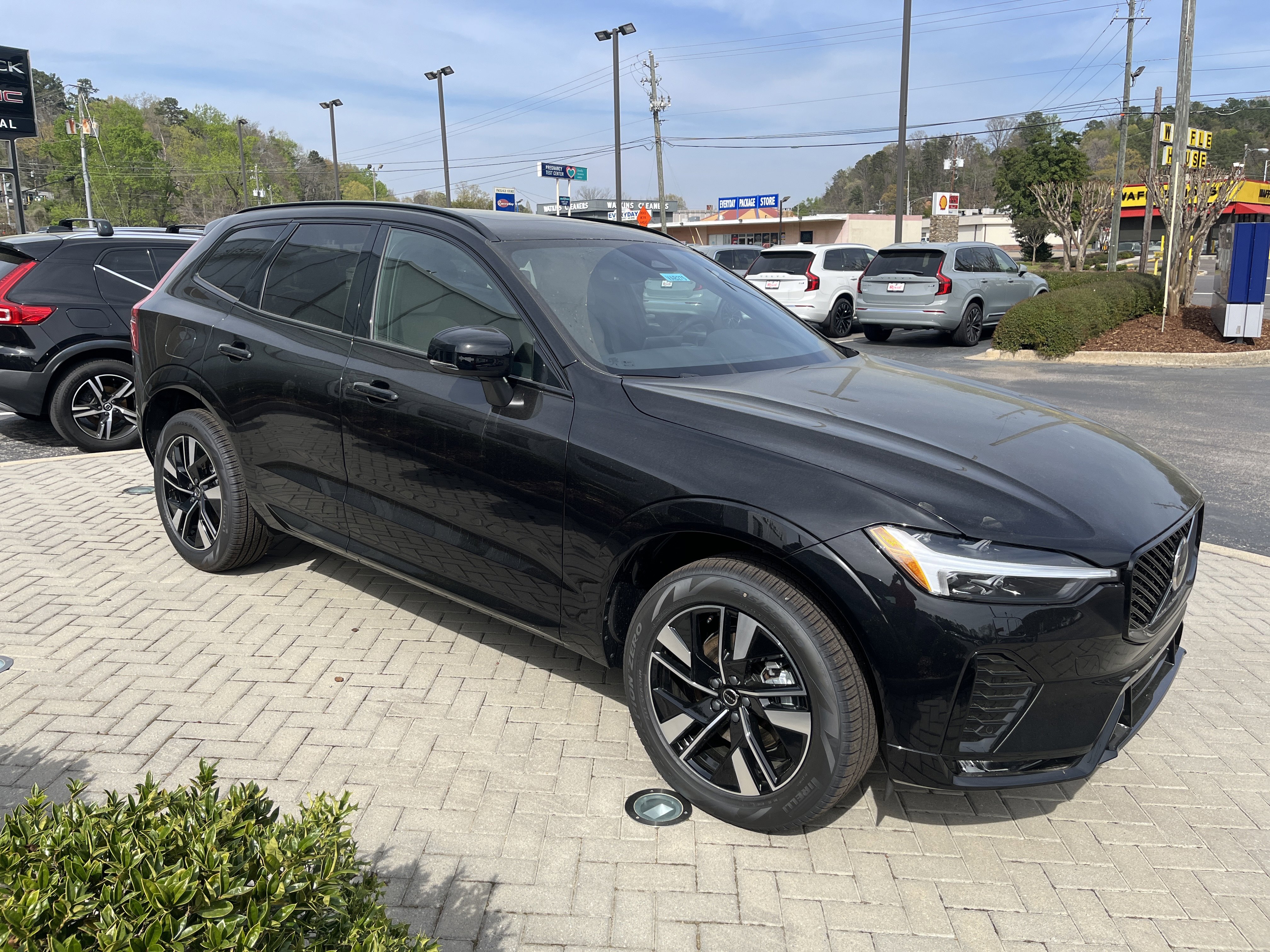 New 2026 Volvo XC60 B5 Core w/ Protection Package Premier image 6