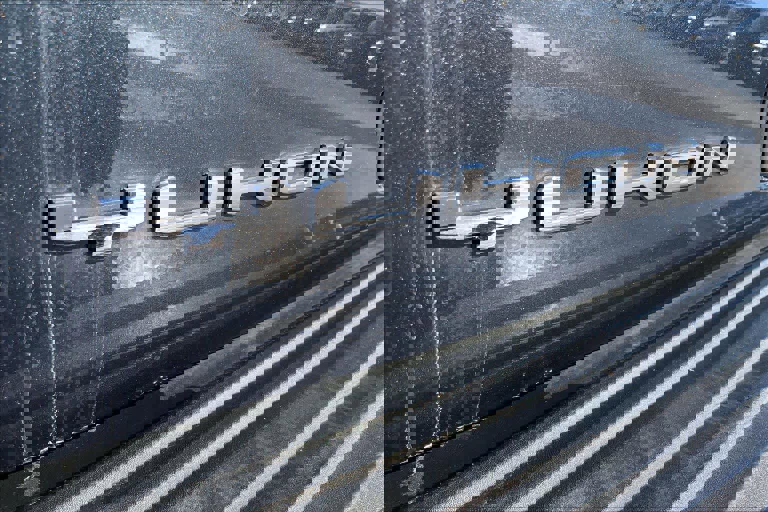 Used 2021 GMC Yukon XL Denali w/ Denali Ultimate Package image 9