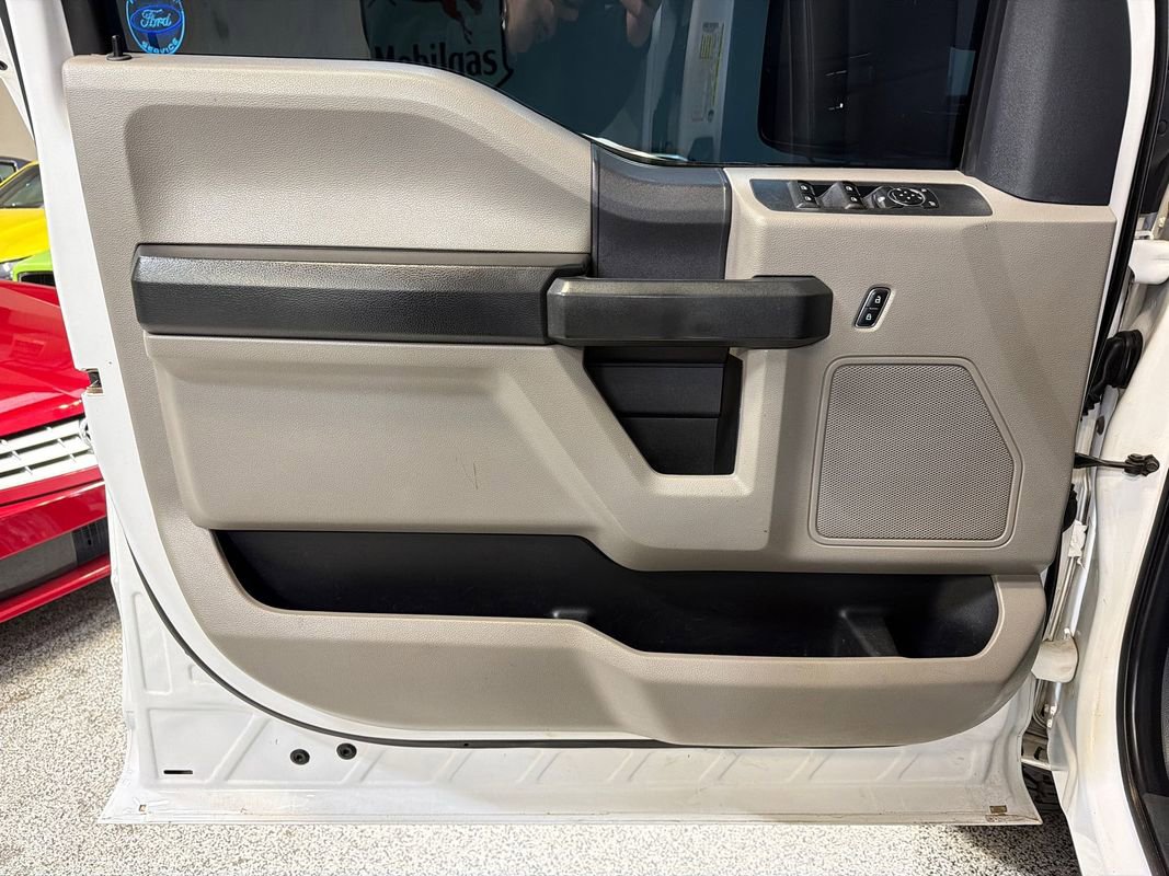 Used 2022 Ford F350 XL w/ Power Equipment Group AWD/4WD image 15