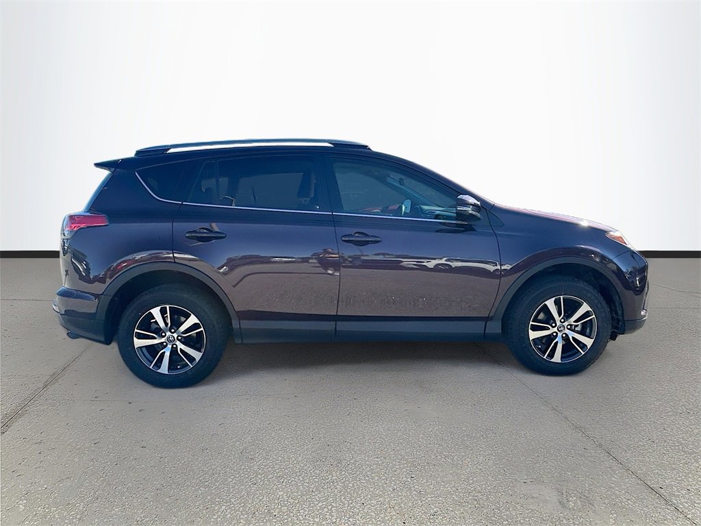 Used 2018 Toyota RAV4 XLE image 8