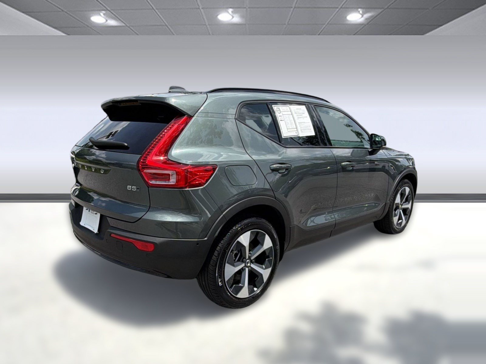 Certified 2026 Volvo XC40 B5 Plus AWD/4WD image 9