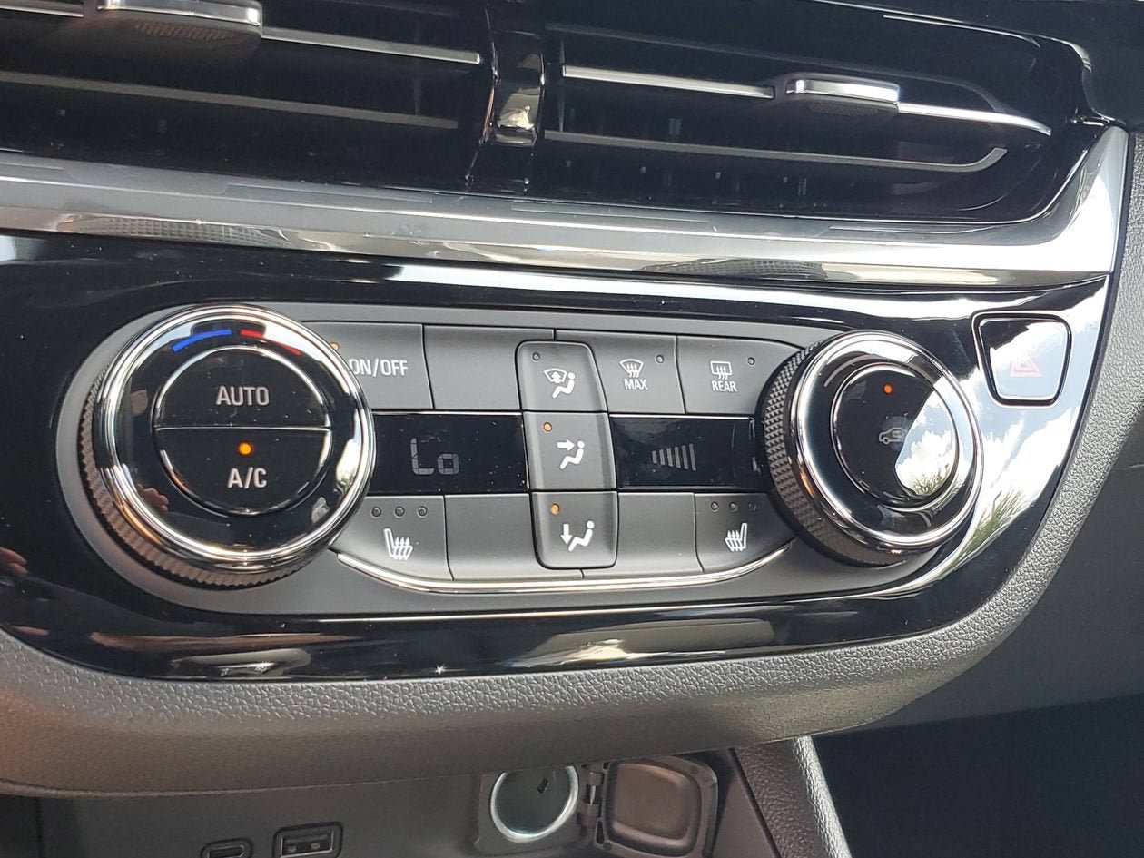 New 2026 Buick Envista Sport Touring w/ Convenience I Package FWD image 22