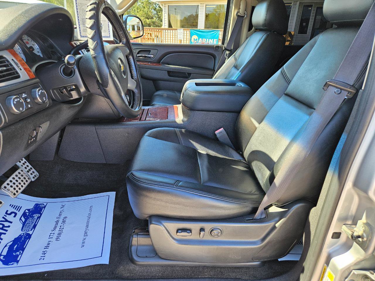 Used 2011 Chevrolet Avalanche LTZ image 12