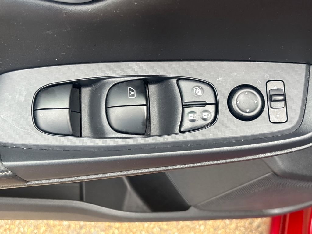 Used 2020 Nissan Sentra SV w/ Electronics Package FWD image 9