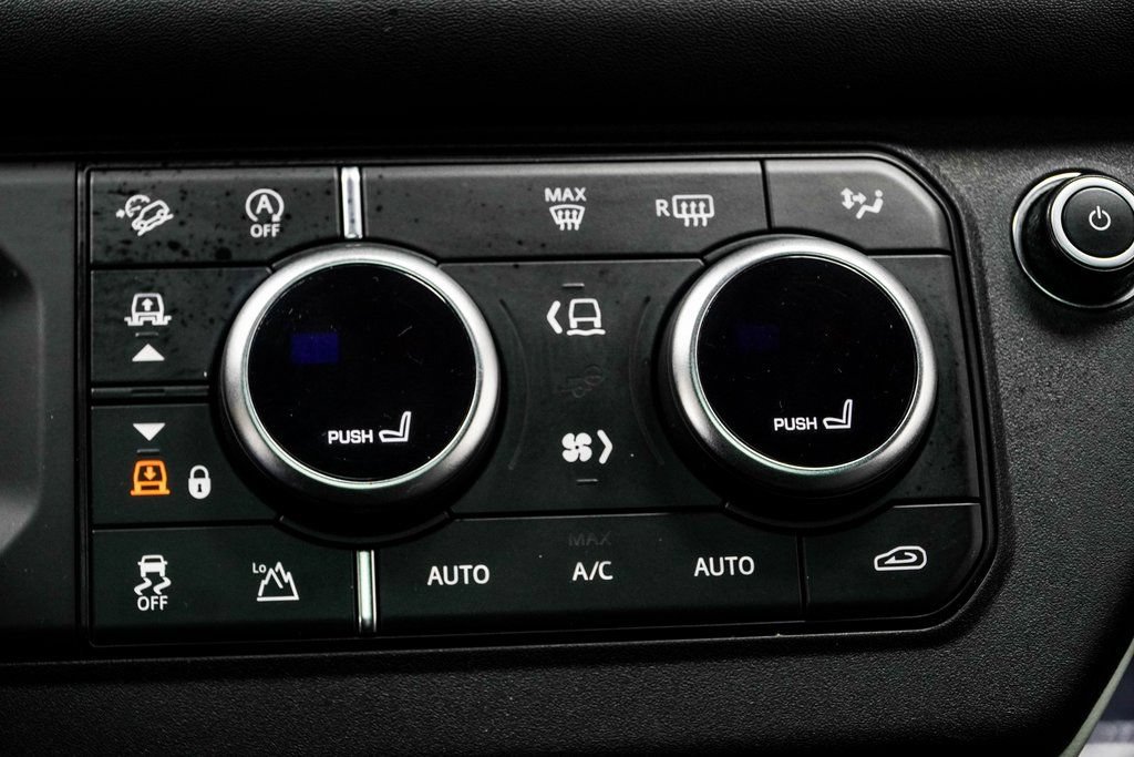 Used 2022 Land Rover Defender 110 XS Edition AWD/4WD image 22