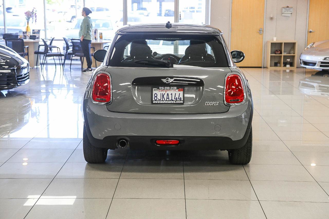 Used 2016 MINI Cooper 2-Door Hardtop FWD image 5