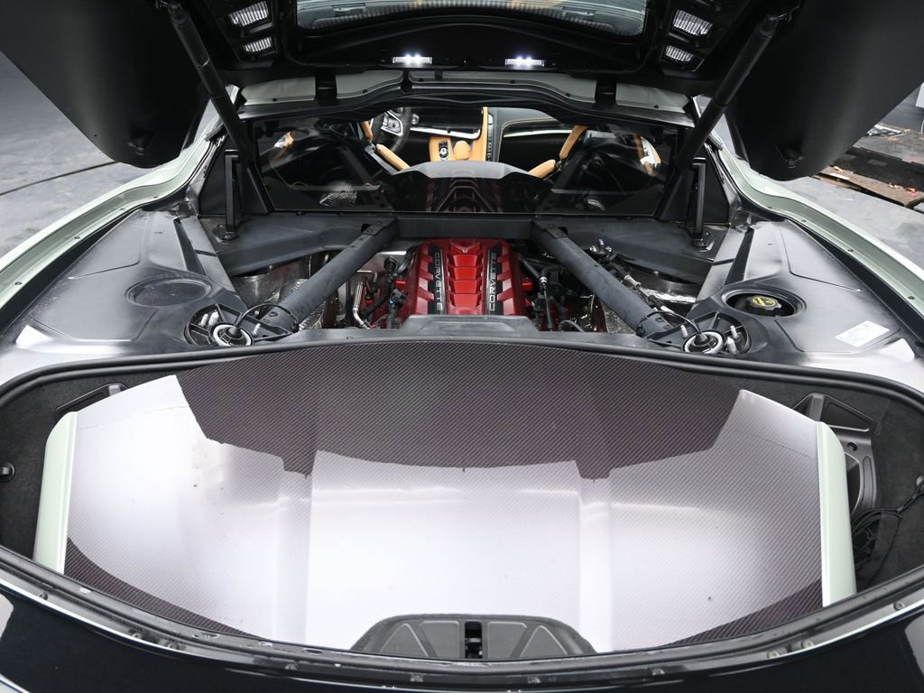 Used 2024 Chevrolet Corvette Stingray Preferred Cpe w/ 2LT image 22