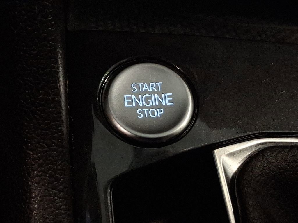 Used 2022 Volkswagen Tiguan SE image 26