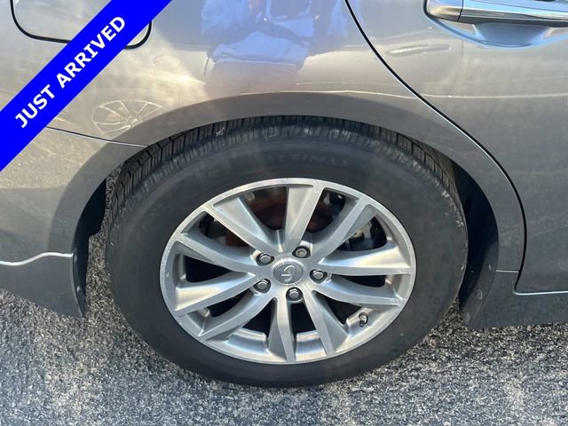 Used 2014 INFINITI Q50 Premium w/ Navigation Package AWD/4WD image 9