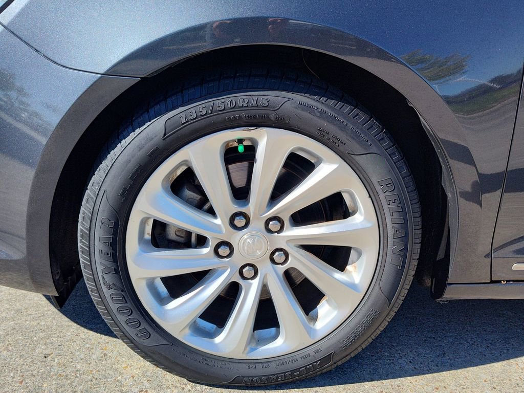 Used 2015 Buick LaCrosse Leather image 11