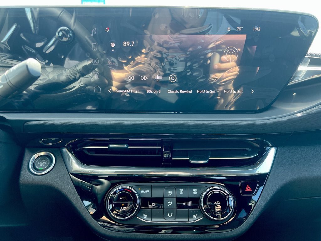 New 2026 Buick Envista Sport Touring w/ Convenience I Package FWD image 13