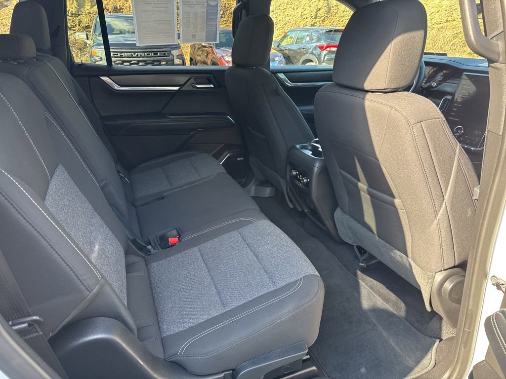 Certified 2025 GMC Acadia Elevation image 13