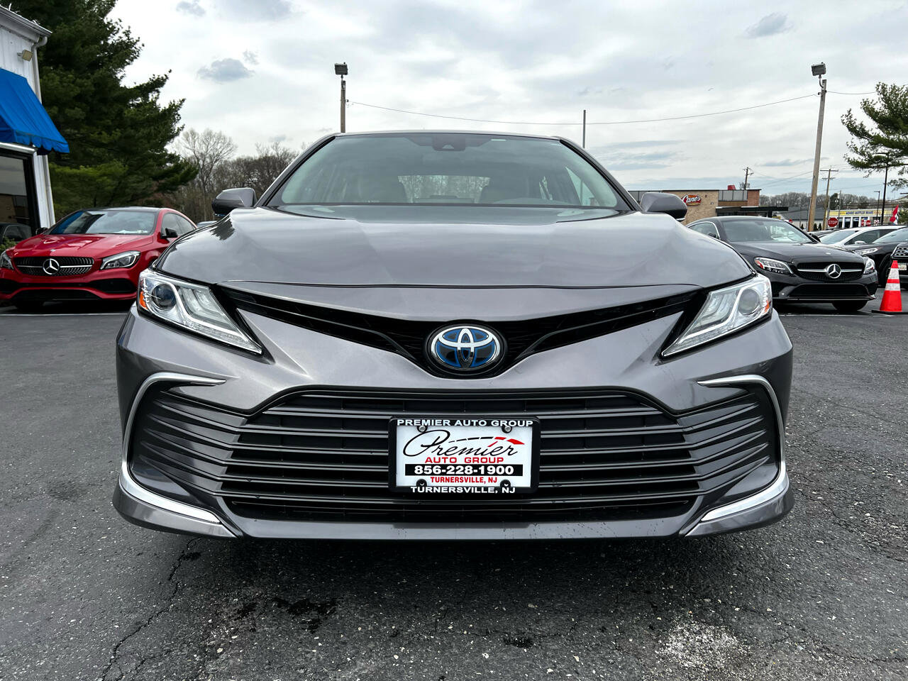 Used 2023 Toyota Camry XLE image 2
