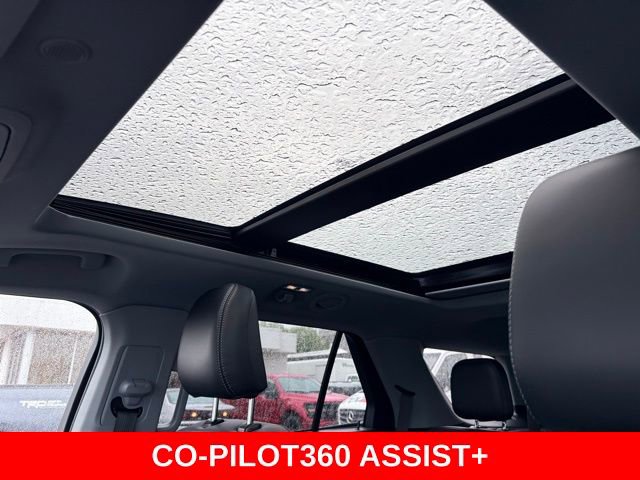 Used 2023 Ford Explorer XLT w/ Equipment Group 202A AWD/4WD image 3